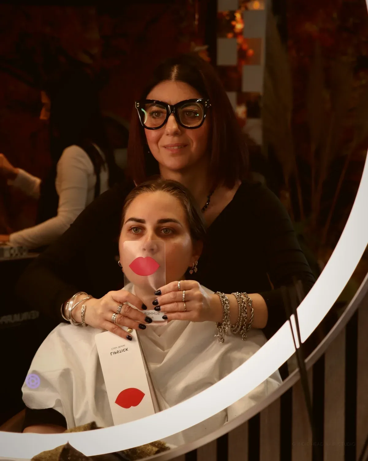 Consulenza Indie Cromia in salone: analisi del colore con le palette di riferimento, INDIE HEAD Hair Studio Capalbio