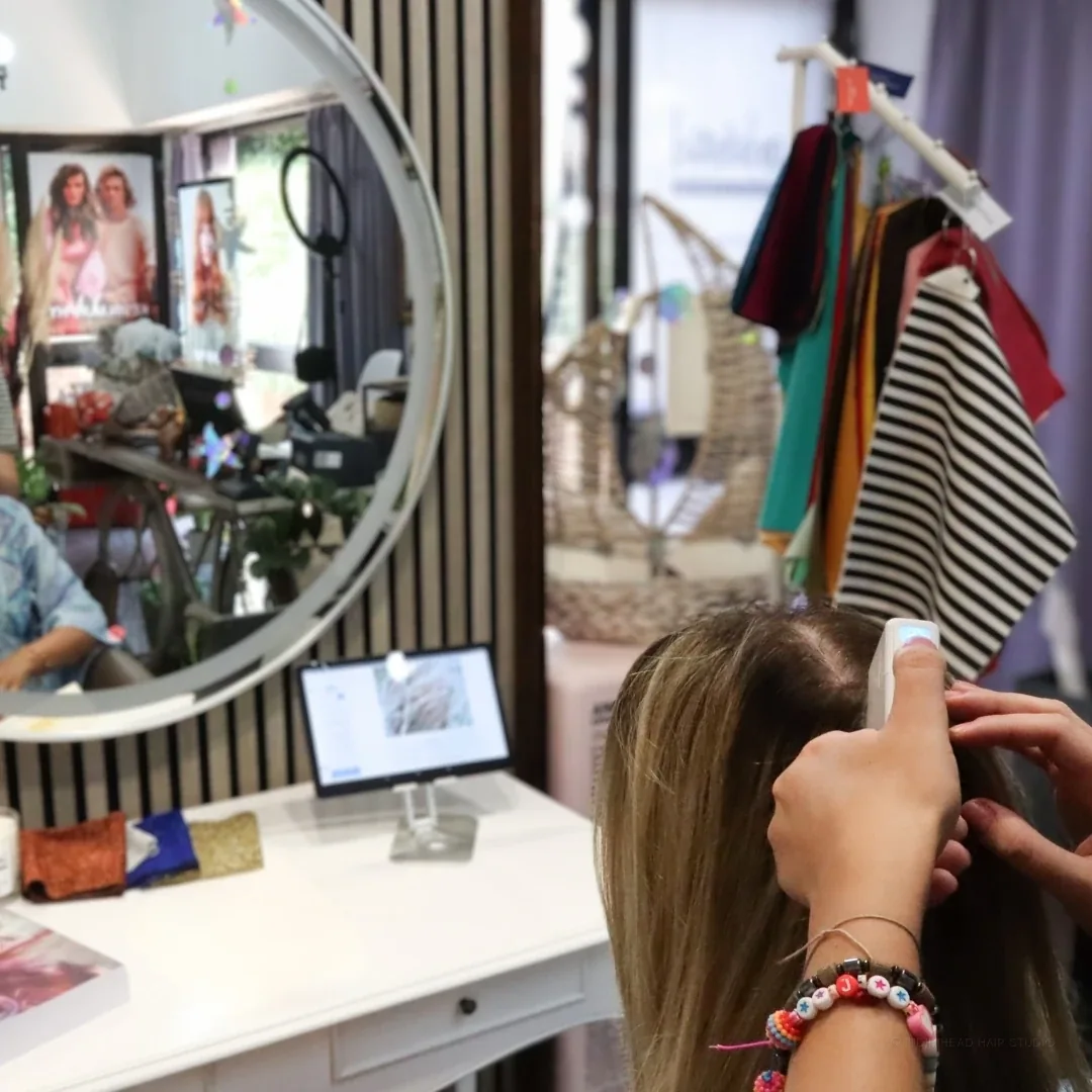 L'Indie Check: analisi professionale del capello presso INDIE HEAD Hair Studio, Capalbio