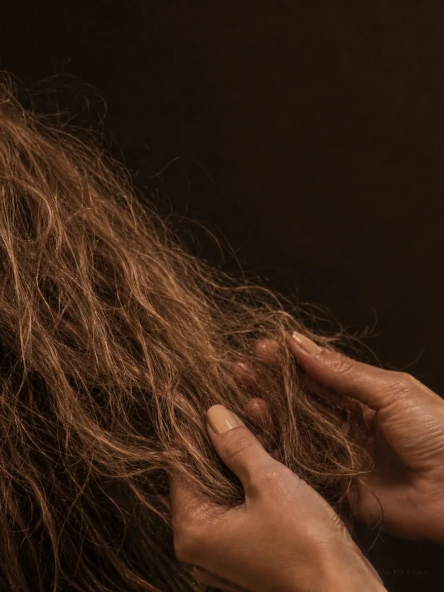 Capelli provati dall'estate — Soléa INDIE HEAD Capalbio